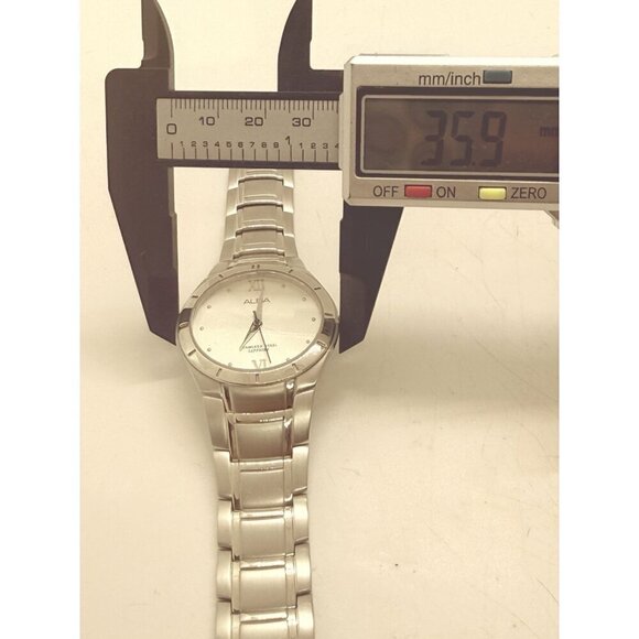 Alba Sapphire VX51-X426 Silver Tone Round Mens Watch Stainless Steel Band Roman - Picture 5 of 7